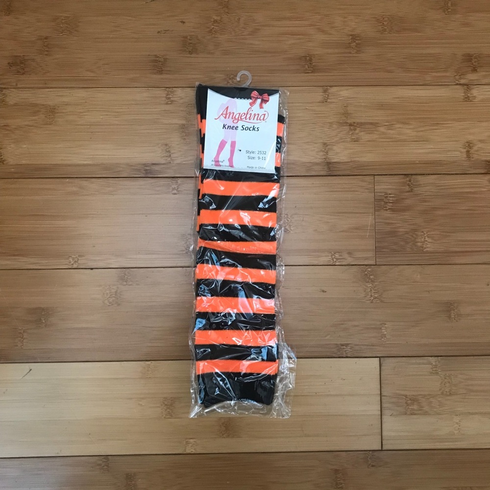 ❤️‍🔥 $5 ❤️‍🔥 or 3 /$12 ❤️‍🔥 Women’s Knee Socks - Halloween